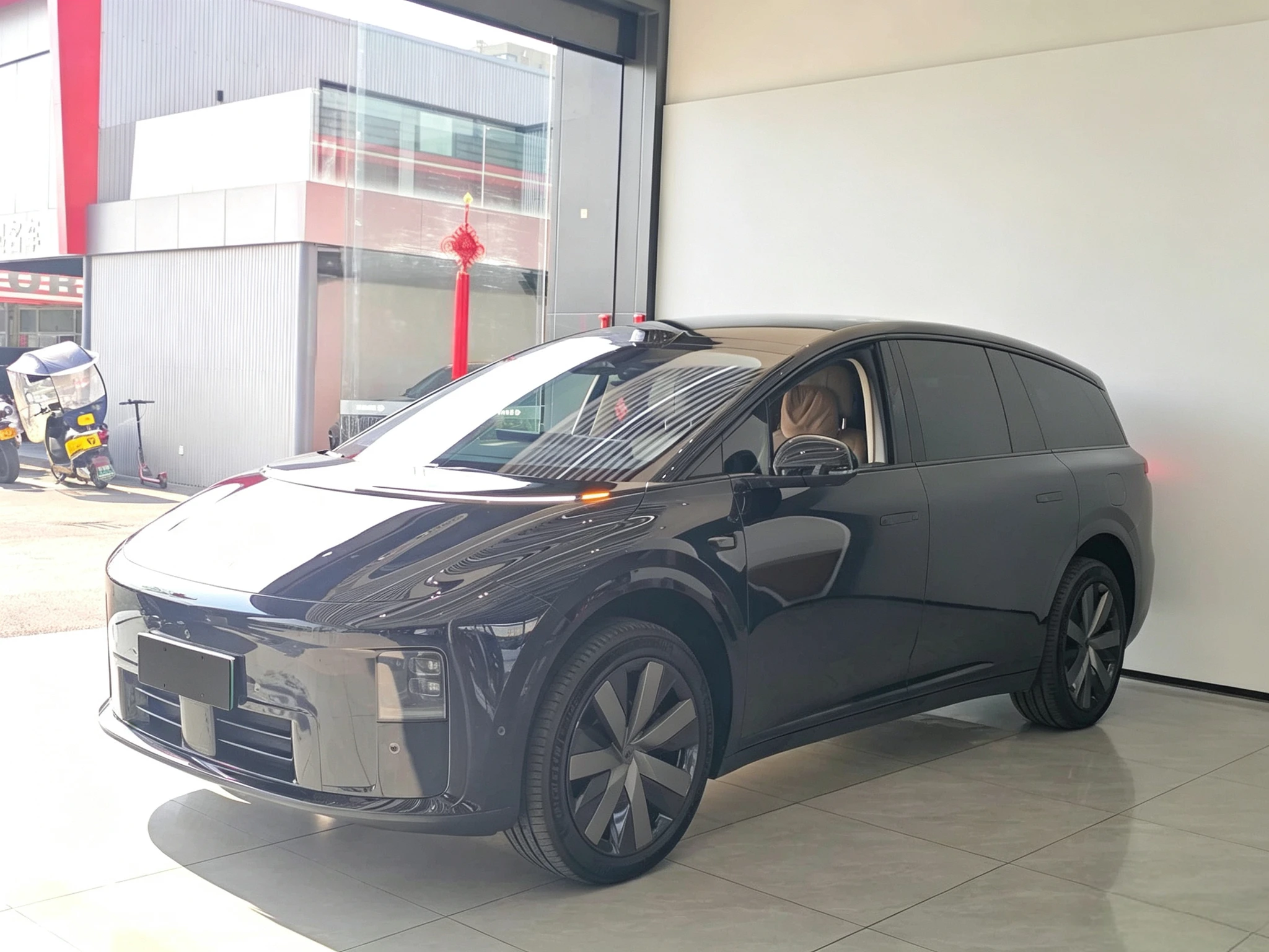 Li Auto ideal i8
