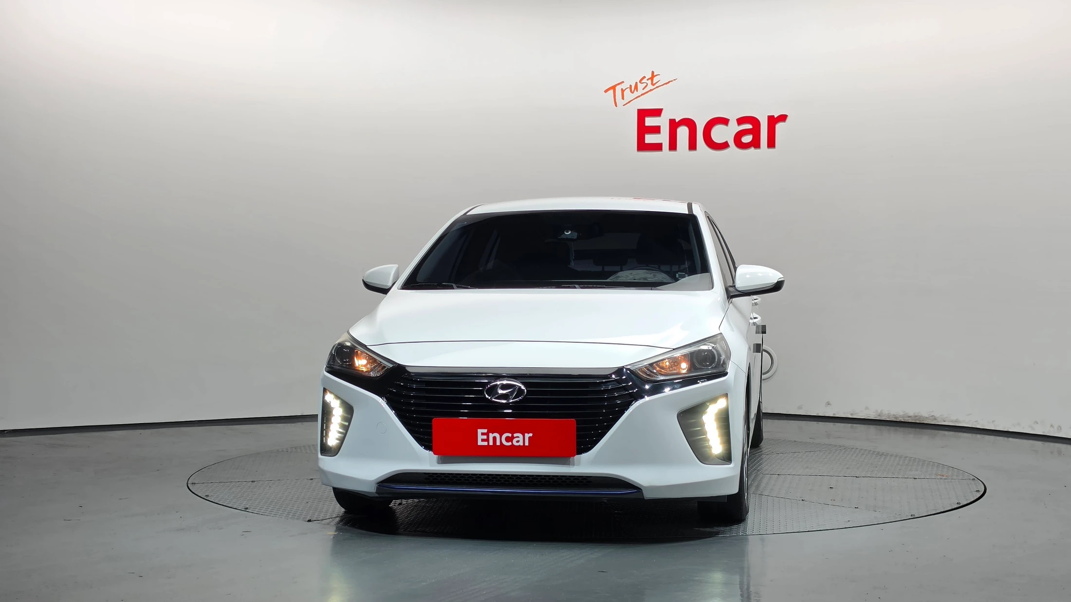 Hyundai Ioniq Ionic Hybrid, 2016 — фото 3