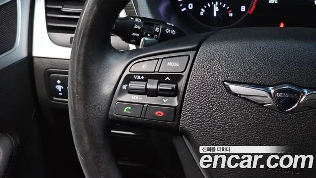 Genesis G80, 2016 — фото 16
