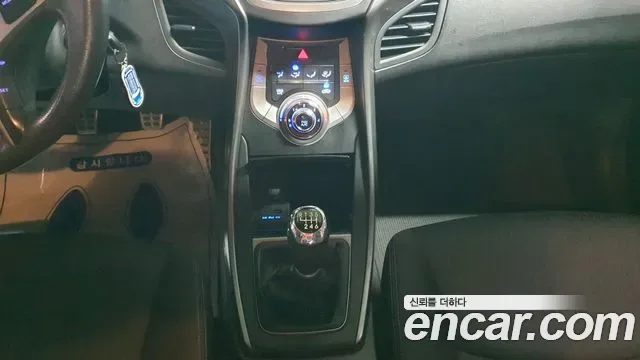 Hyundai Avante MD, 2013 — фото 16