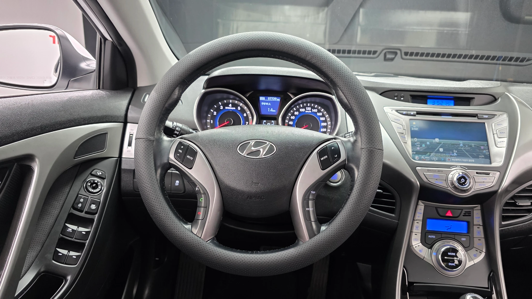 Hyundai Avante MD, 2013 — фото 16