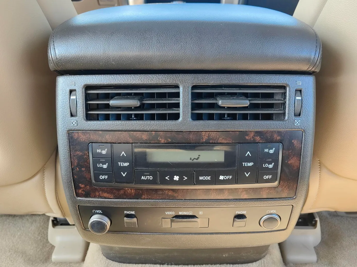Toyota Land Cruiser, 2010 — фото 16
