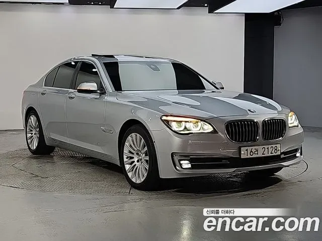 BMW 7-Series F01, 2013 — фото 2