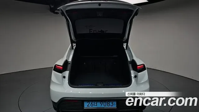Porsche Macan EV, 2025 — фото 20