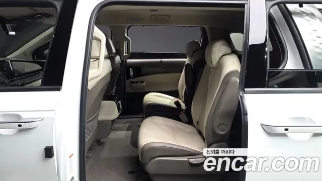 Kia Canival Carnival, 2022 — фото 12