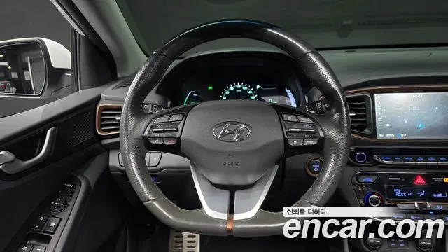Hyundai Ioniq Ionic Electric, 2017 — фото 13