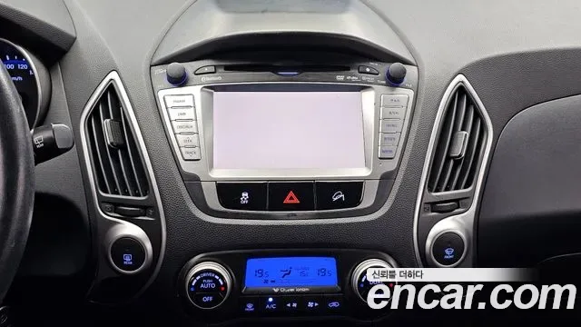 Hyundai Tucson ix, 2009 — фото 14