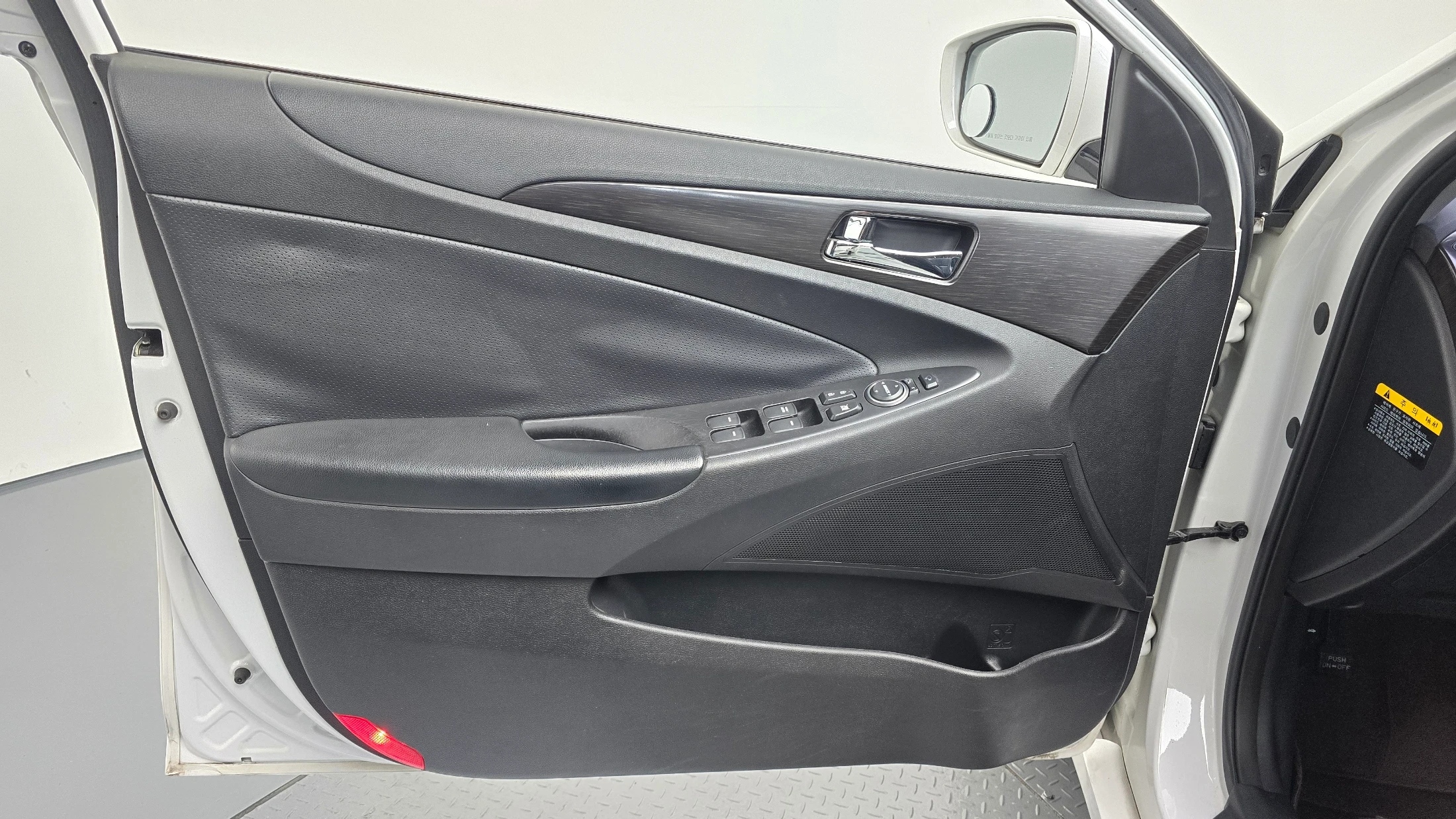 Hyundai Sonata, 2012 — фото 24