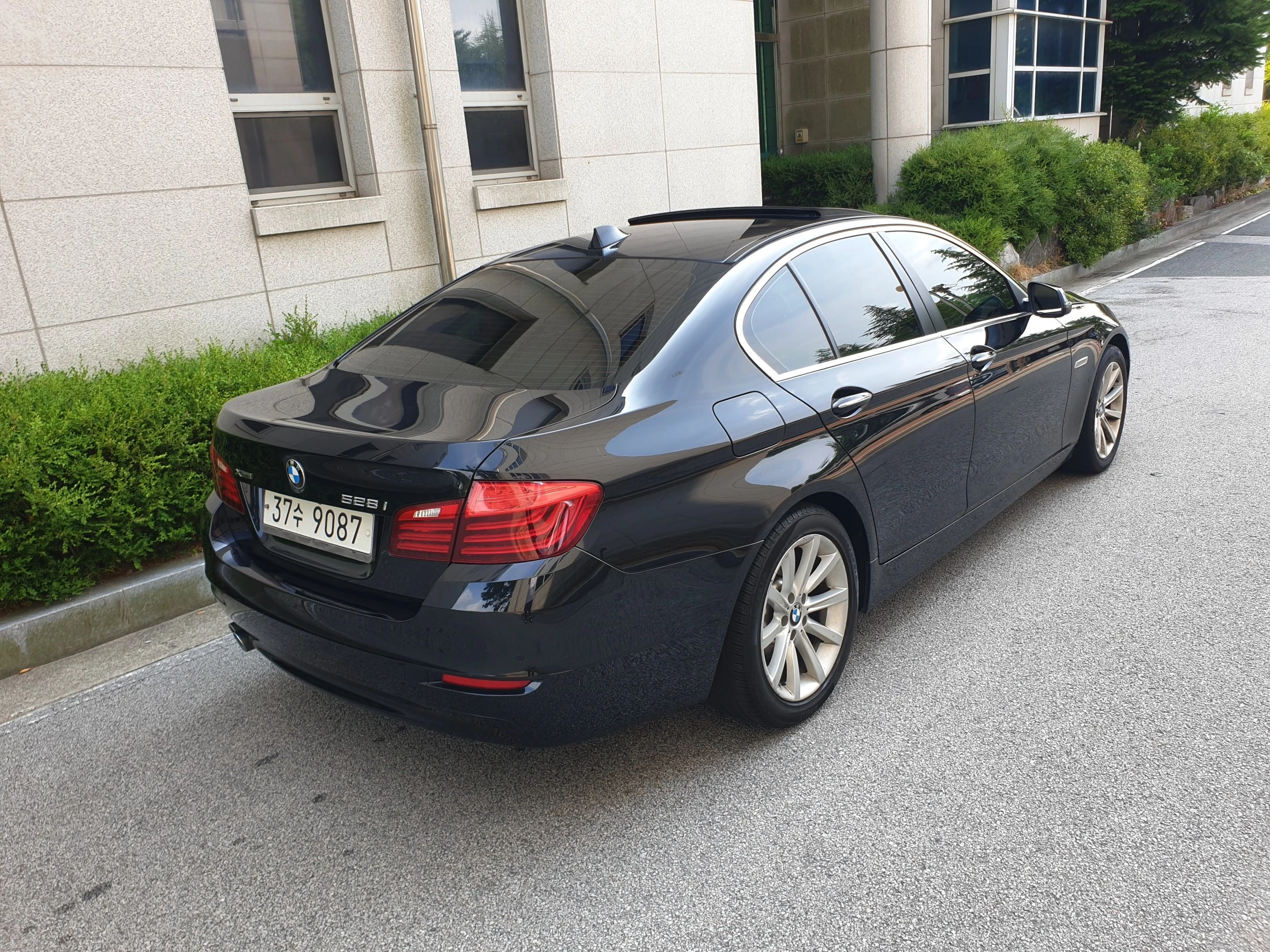 BMW 5-Series F10, 2014 — фото 19