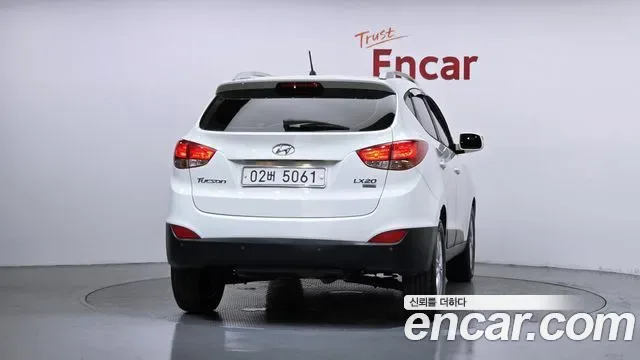 Hyundai Tucson ix, 2010 — фото 4