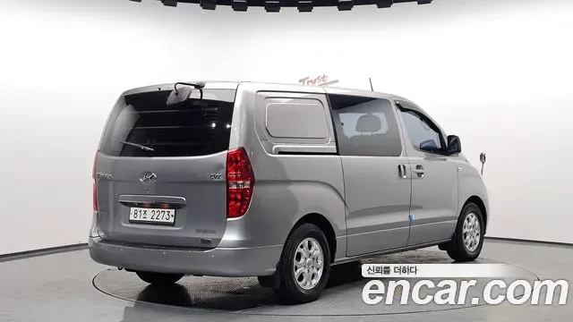 Hyundai Starex Grand Starex, 2012 — фото 2