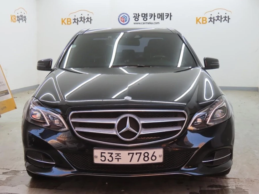 Mercedes-Benz E-Class W212