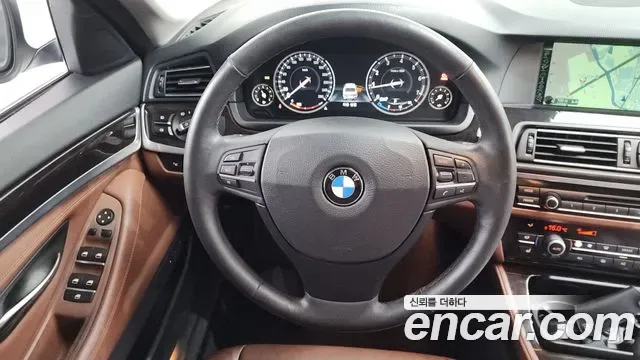 BMW 5-Series F10, 2013 — фото 13