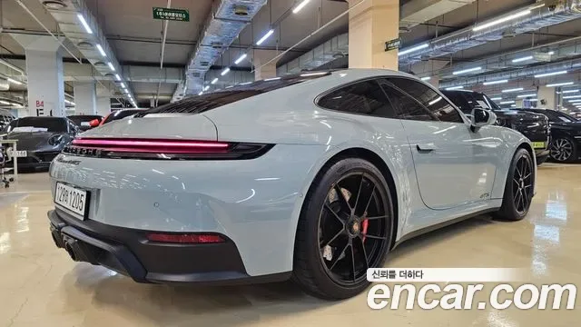 Porsche 911 992, 2025 — фото 2
