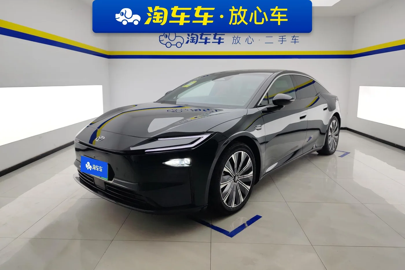 Toyota Platinum Intelligence 7