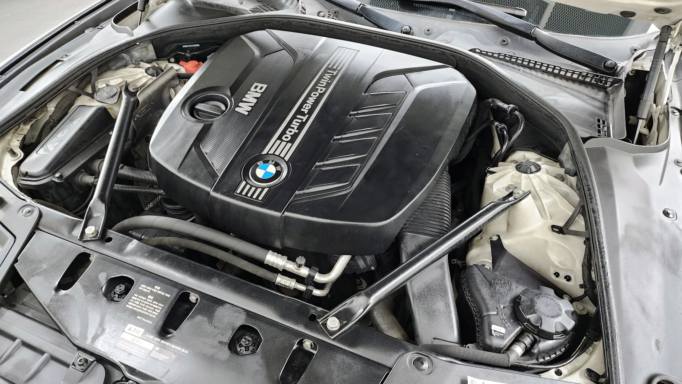 BMW 5-Series F10, 2013 — фото 6