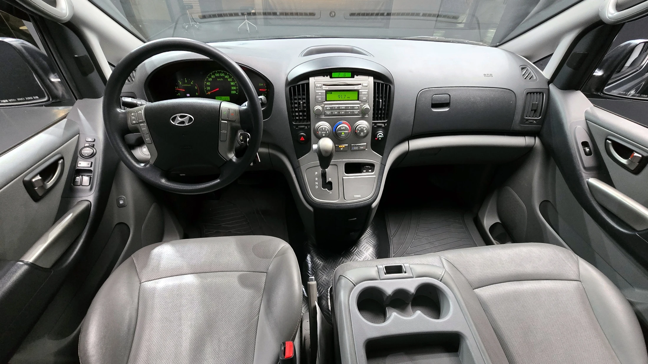 Hyundai Starex Grand Starex, 2012 — фото 7