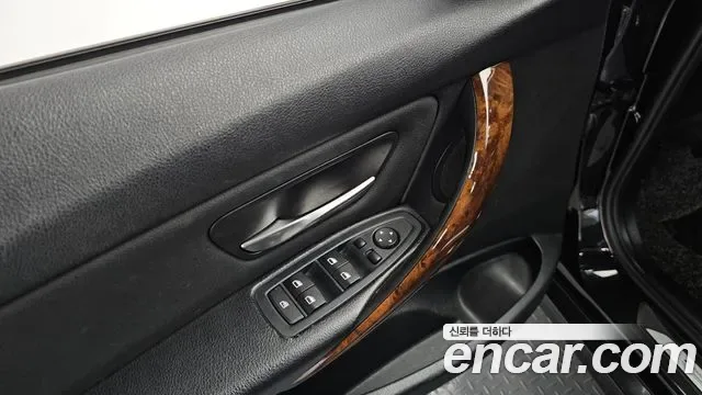 BMW 3-Series F30, 2013 — фото 17