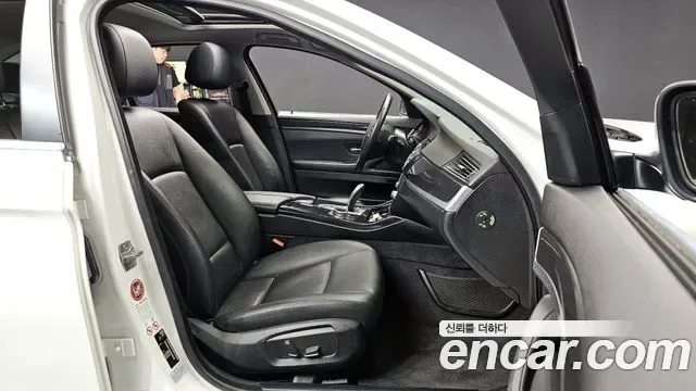 BMW 5-Series F10, 2013 — фото 10