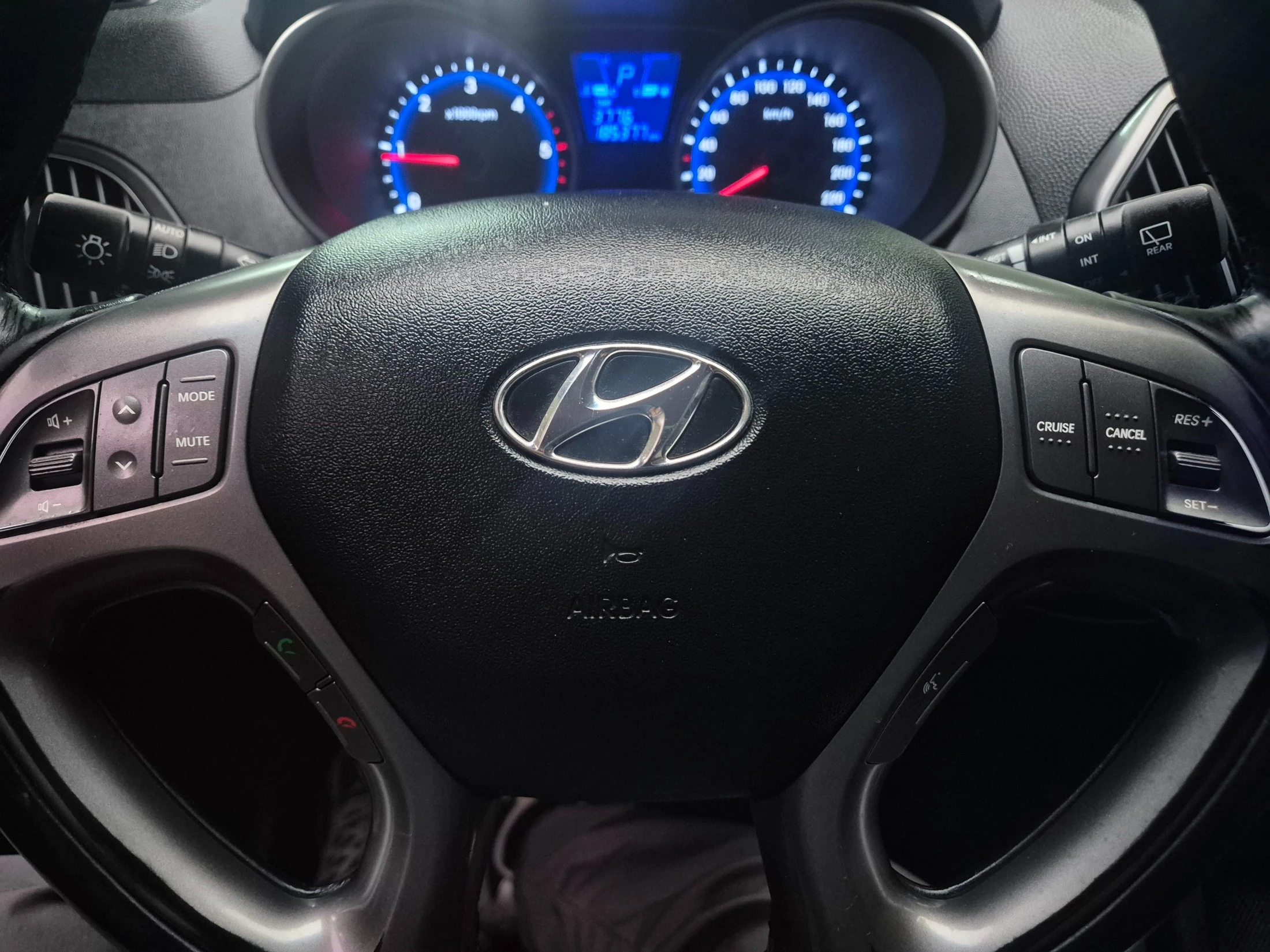 Hyundai Tucson ix, 2013 — фото 18