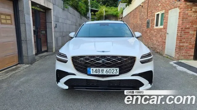 Genesis Gv70