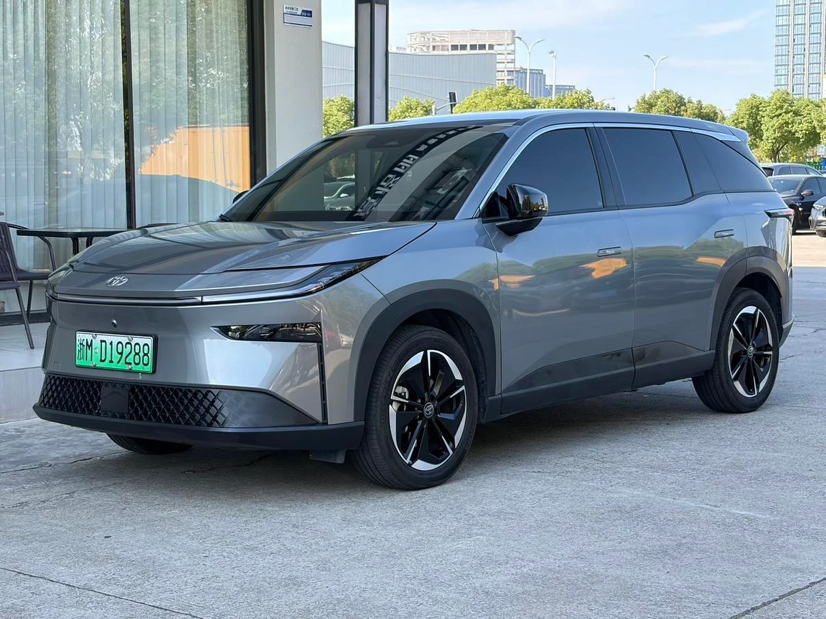 Toyota Platinum 3X