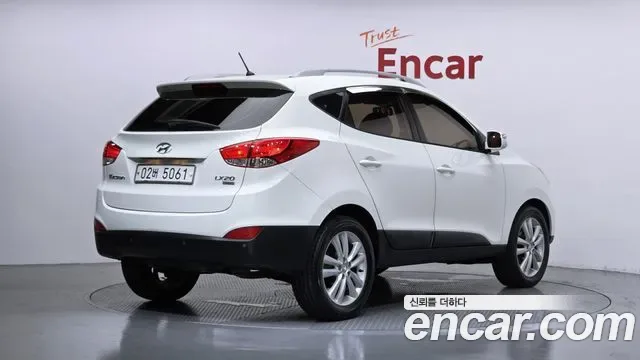 Hyundai Tucson ix, 2010 — фото 2