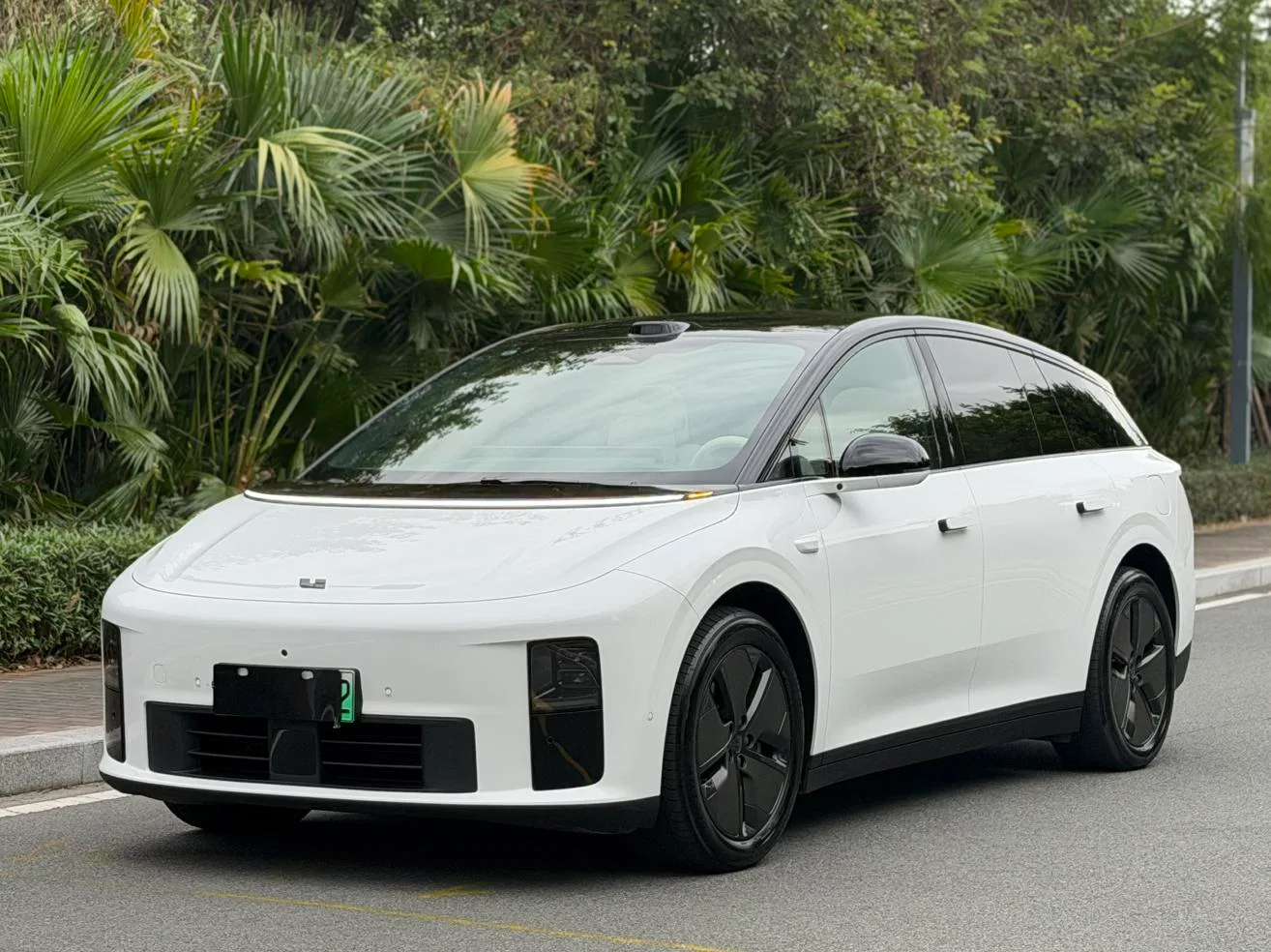 Li Auto ideal i6