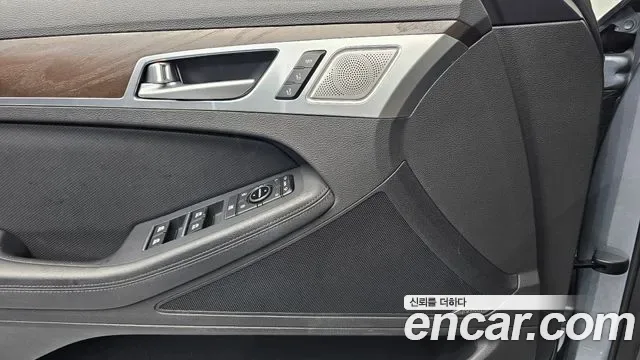 Genesis G80, 2016 — фото 14