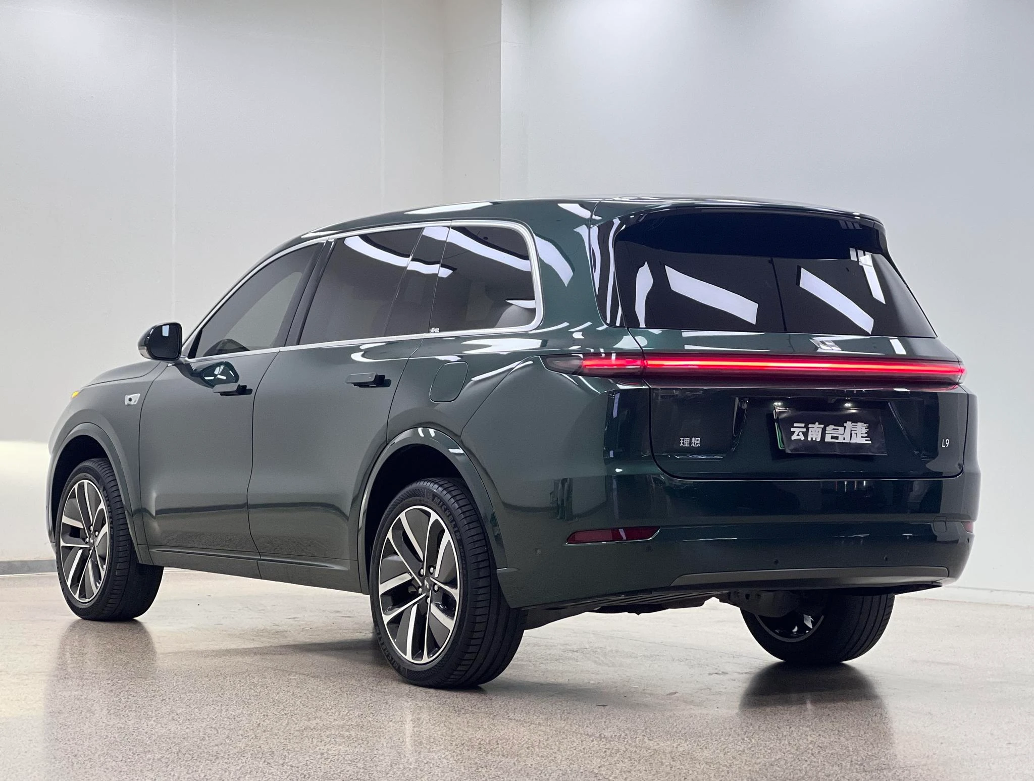 Li Auto Ideal L9, 2022 — фото 16