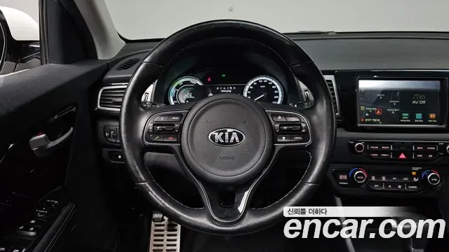 Kia Niro, 2016 — фото 13