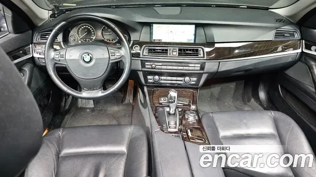 BMW 5-Series F10, 2011 — фото 7