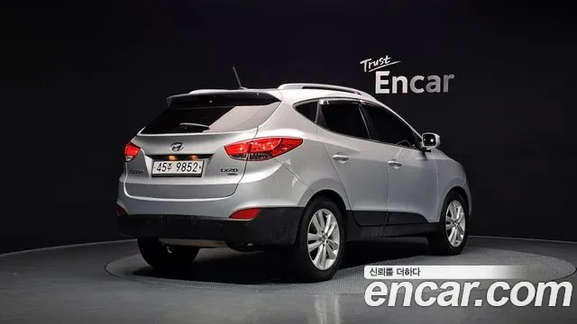Hyundai Tucson ix, 2011 — фото 2