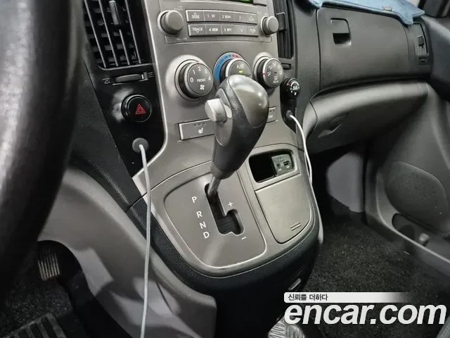 Hyundai Starex Grand Starex, 2012 — фото 11