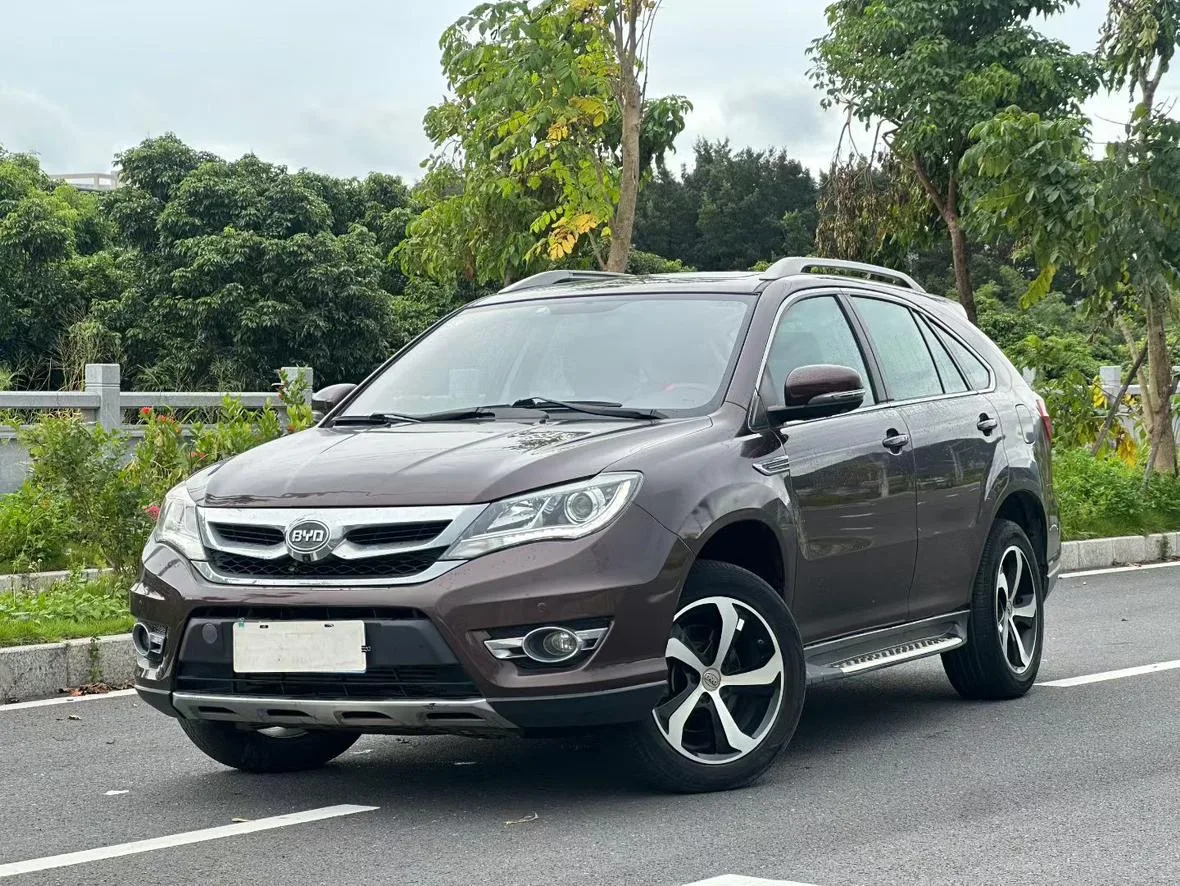 BYD S7