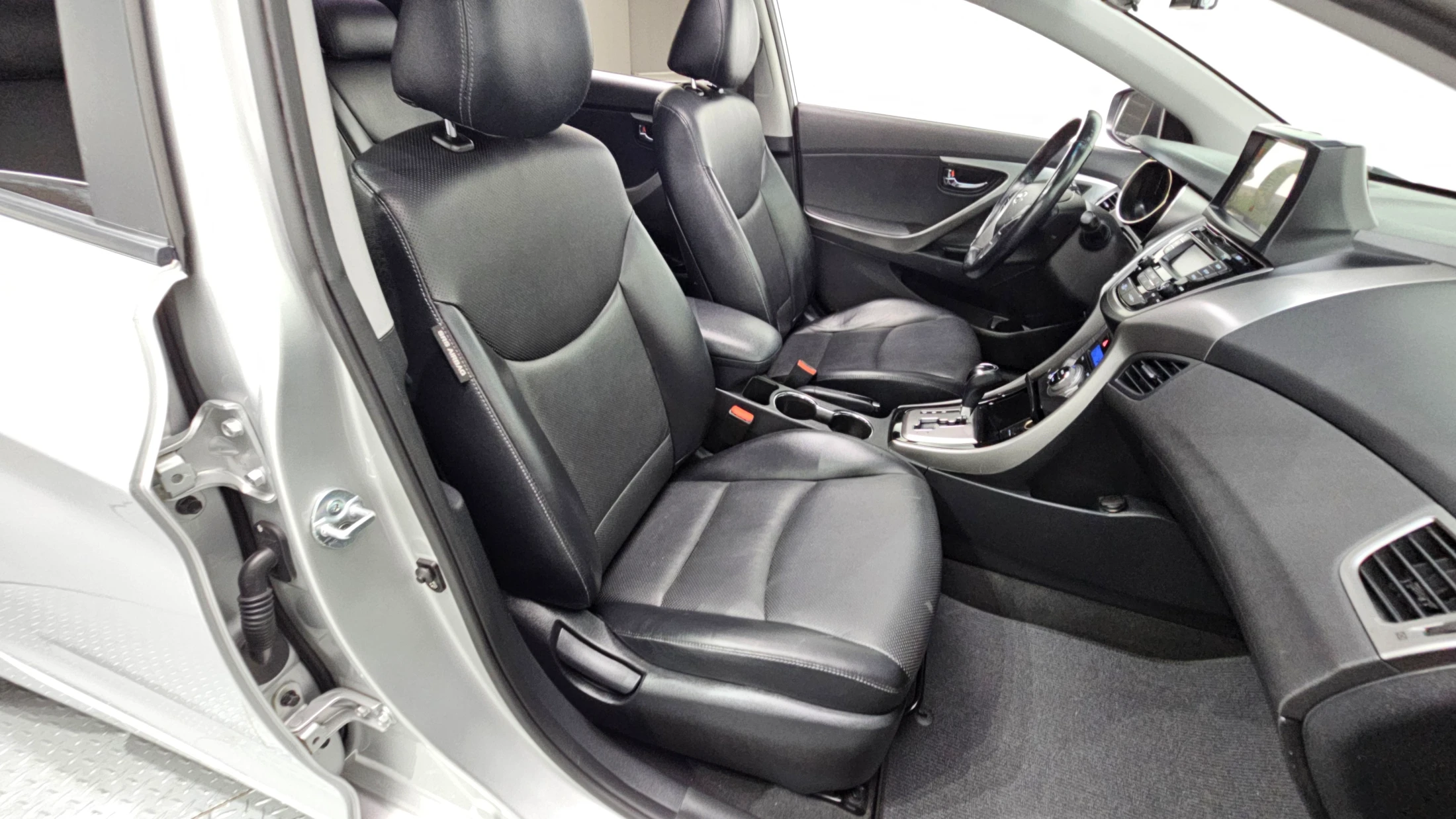 Hyundai Avante MD, 2013 — фото 19