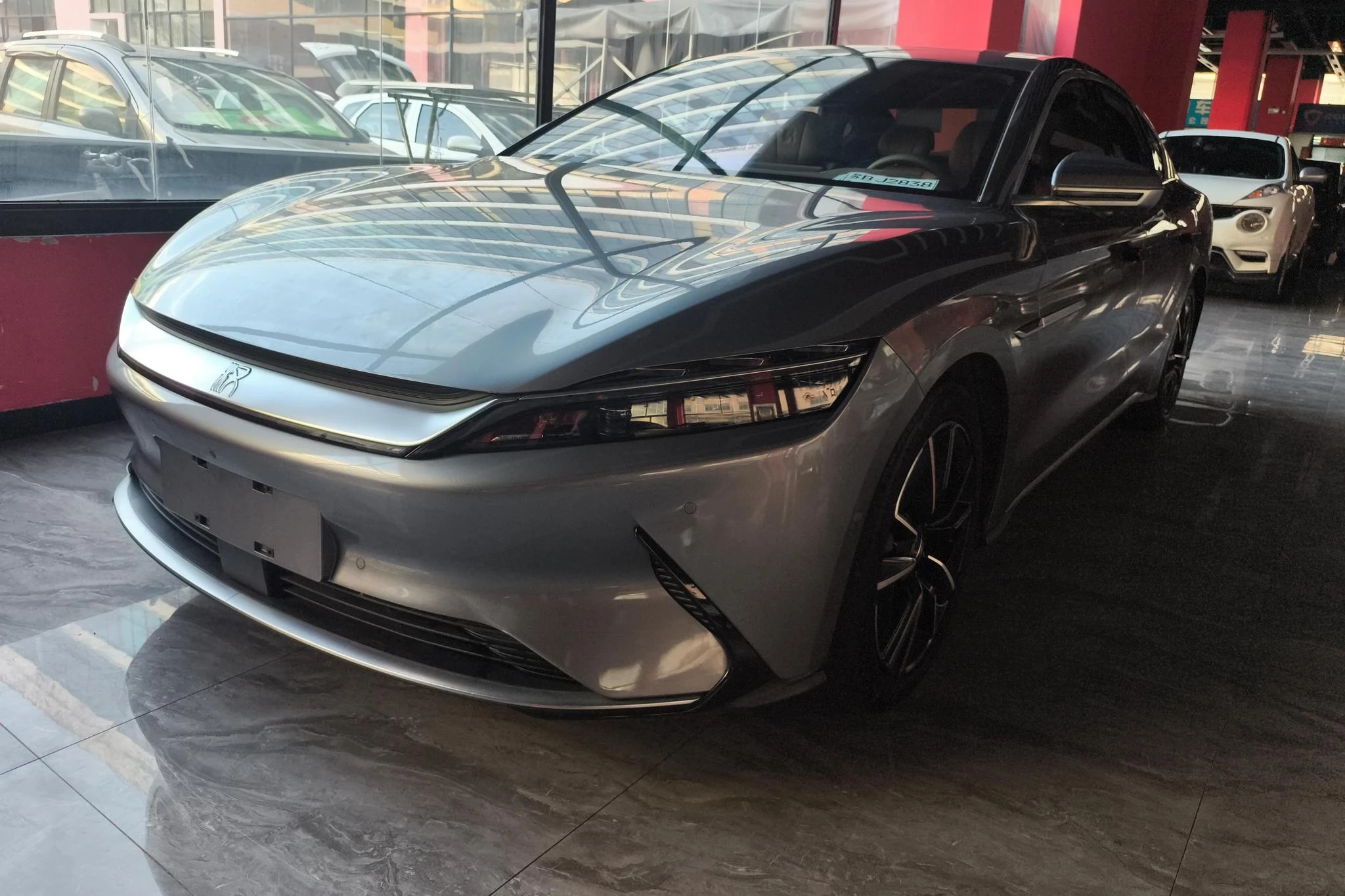 BYD Han EV