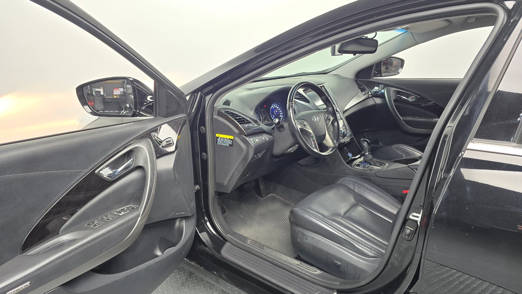 Hyundai Grandeur HG Hybrid, 2014 — фото 10