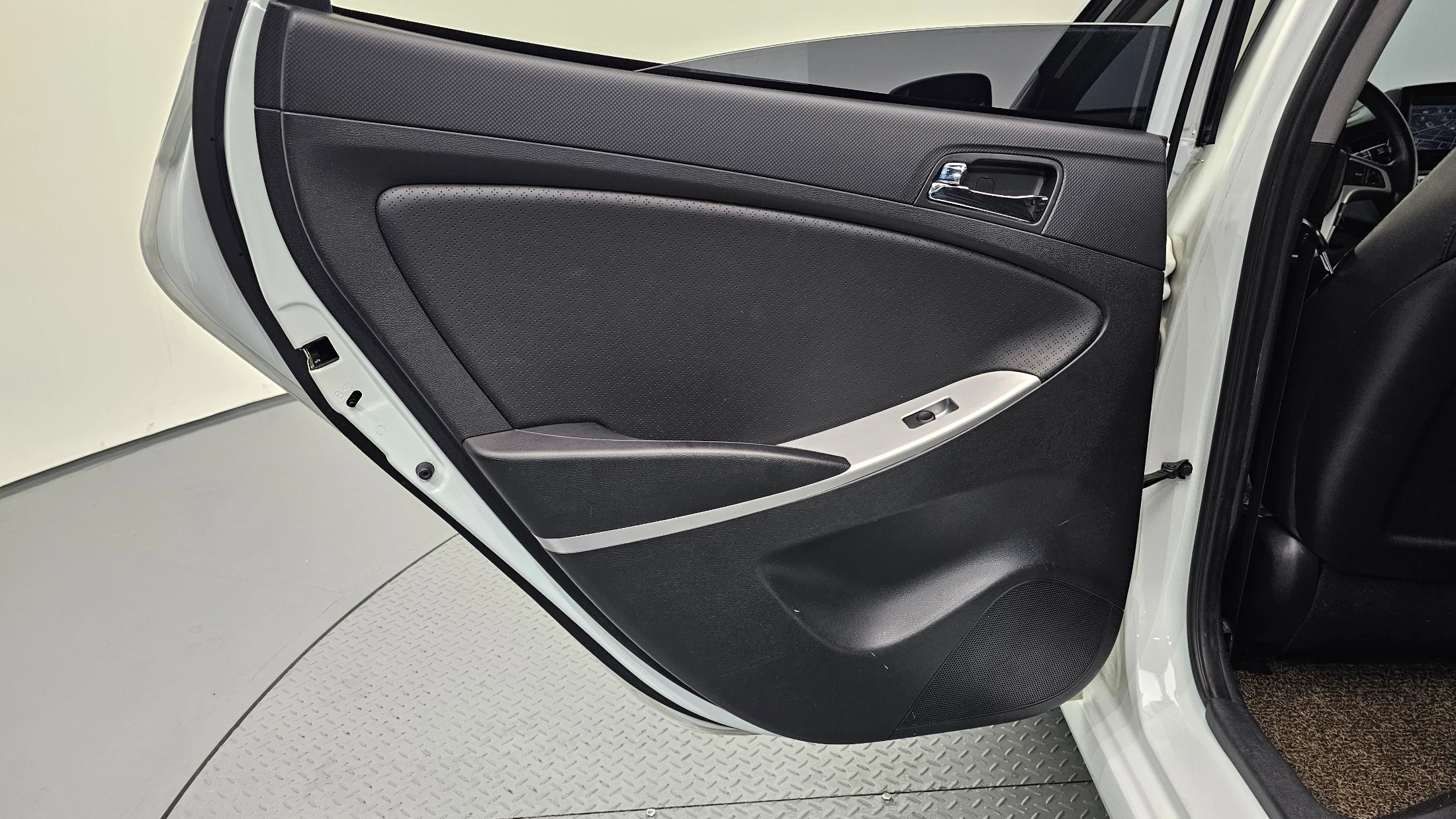 Hyundai Accent, 2012 — фото 25