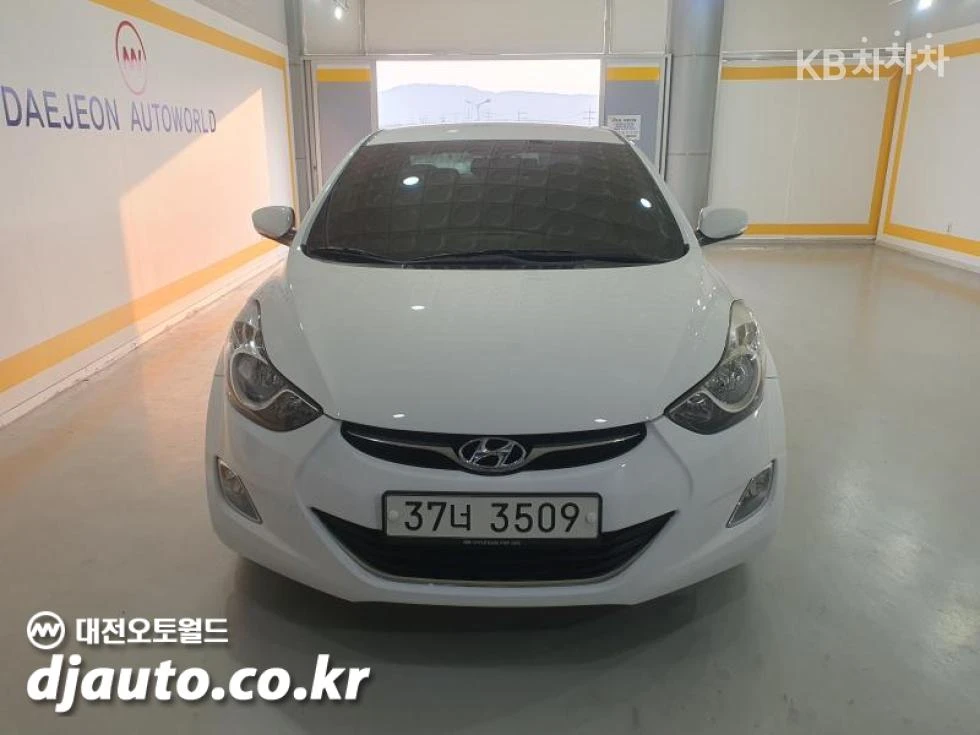 Hyundai Avante MD