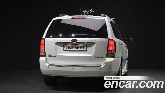 Kia Canival Carnival R, 2011 — фото 4