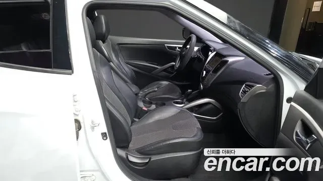 Hyundai Veloster, 2011 — фото 11