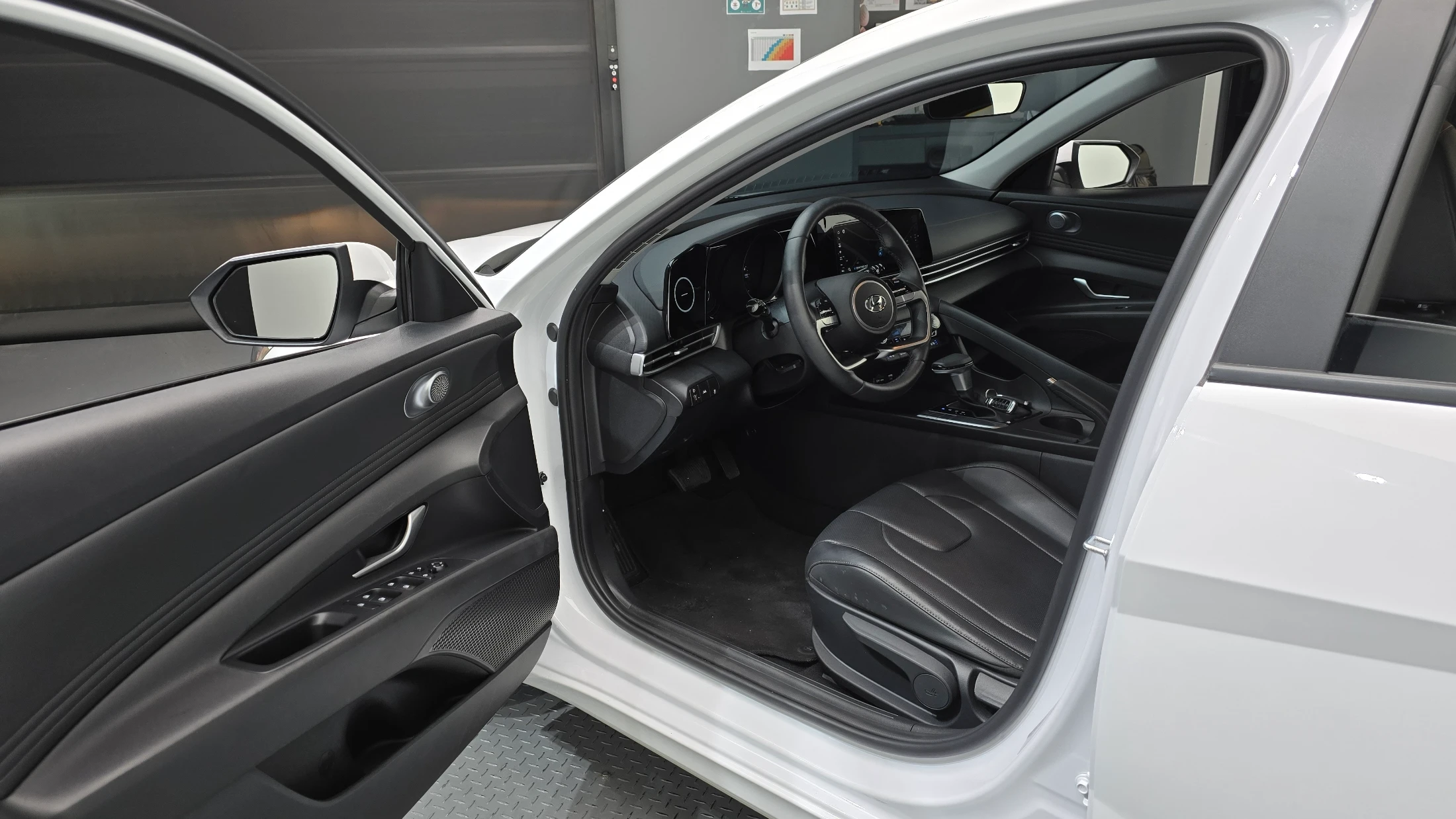 Hyundai Avante CN7, 2023 — фото 10