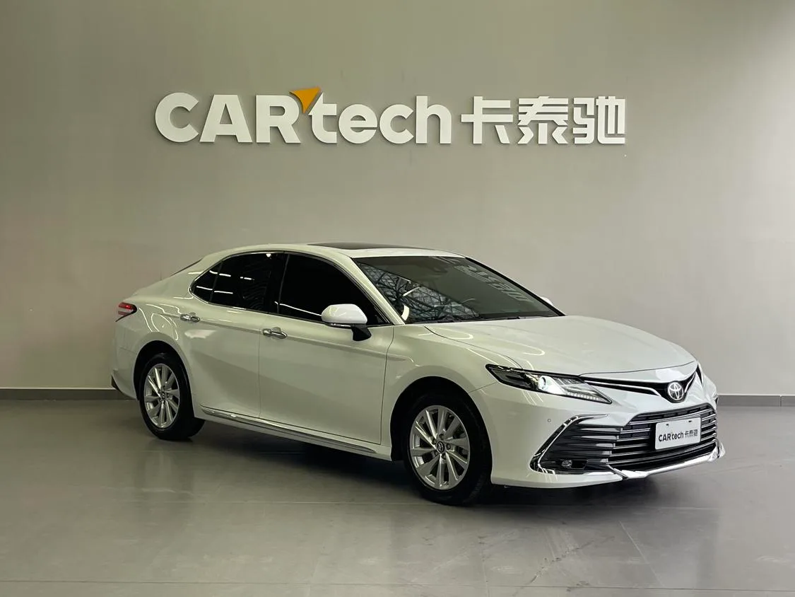 Toyota Camry, 2023 — фото 3