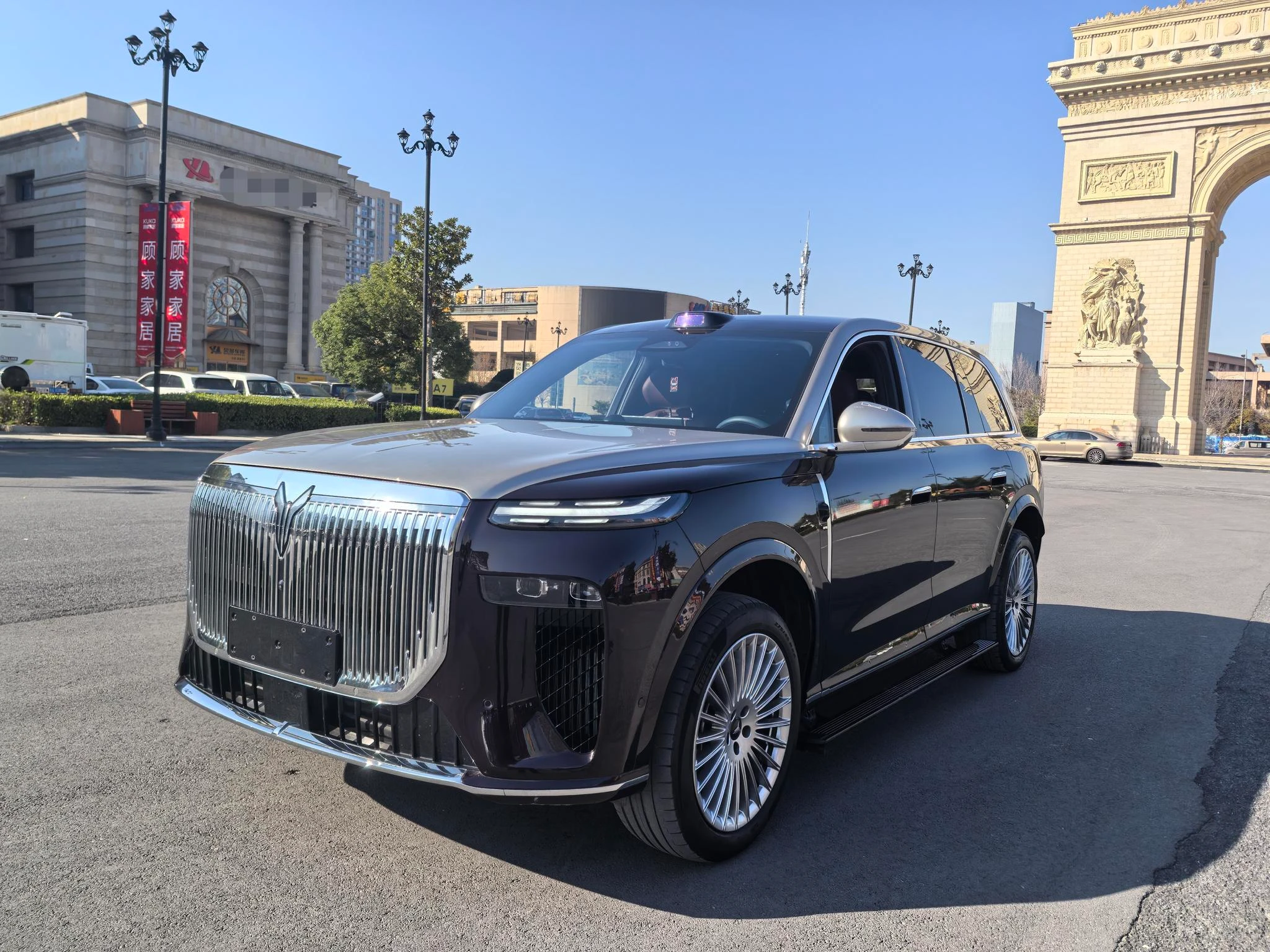 Lantu Taishan PHEV, 2026 — внешний вид автомобиля