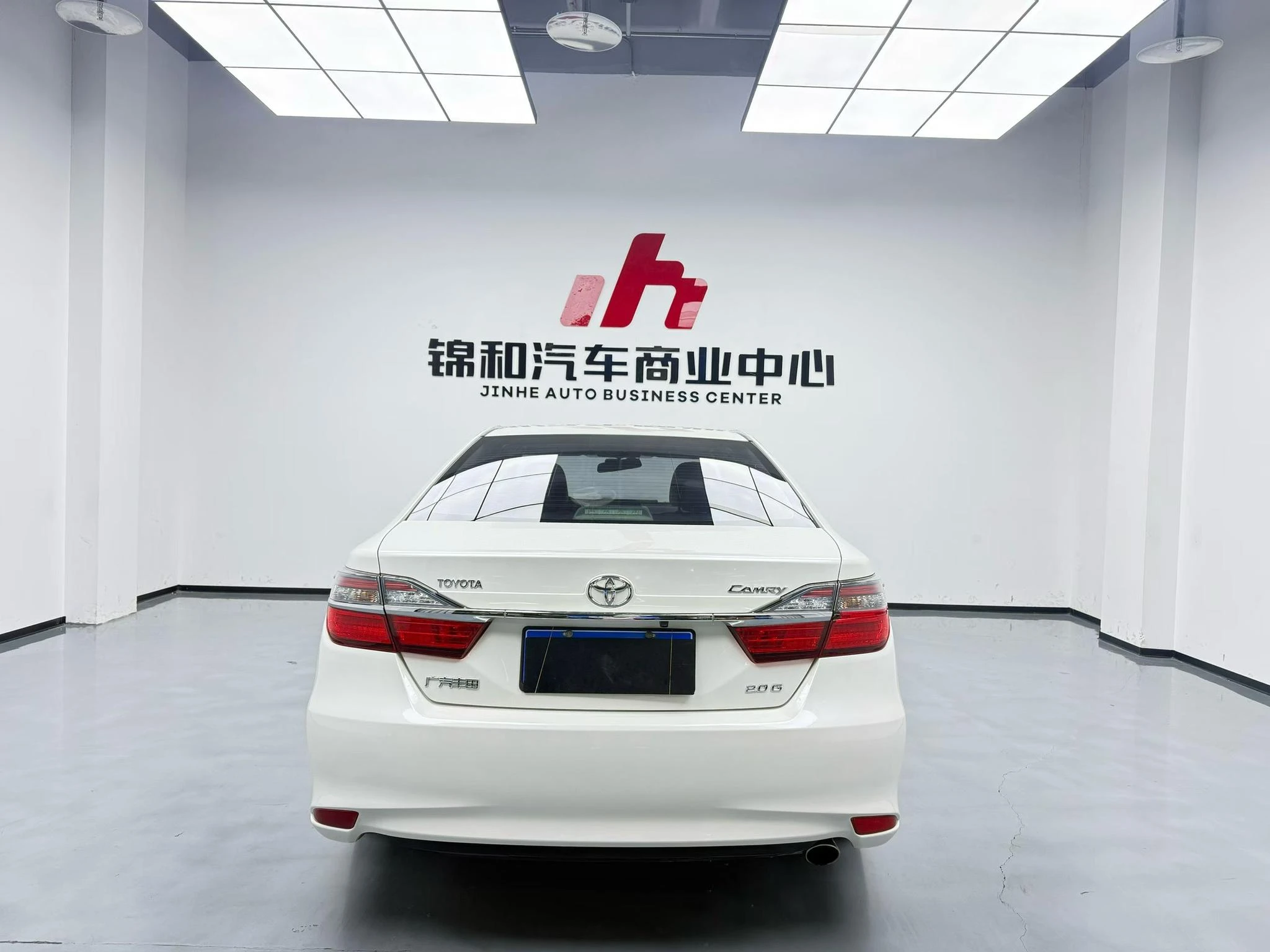 Toyota Camry, 2015 — фото 10