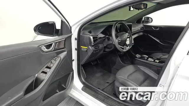 Hyundai Ioniq Ionic Electric, 2020 — фото 10