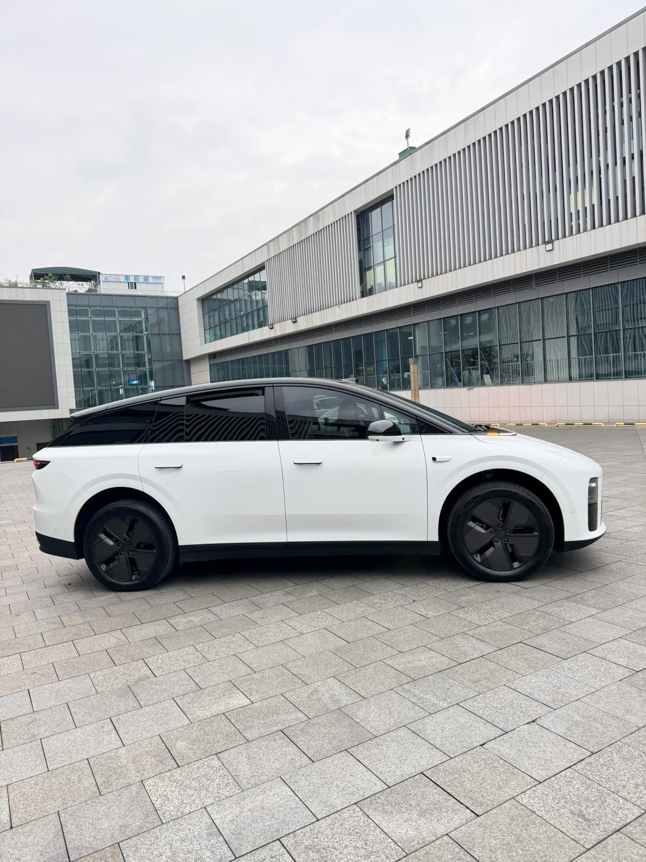 Li Auto ideal i6, 2025 — фото 2
