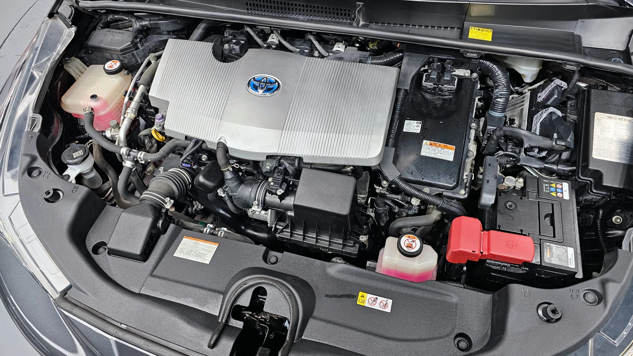 Toyota Prius, 2018 — фото 6