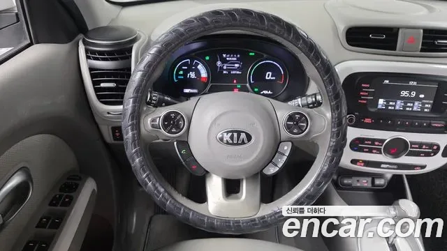 Kia Soul EV, 2018 — фото 13